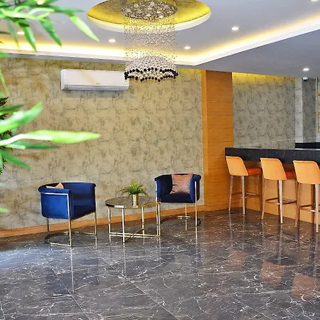 61 Park Aparthotel