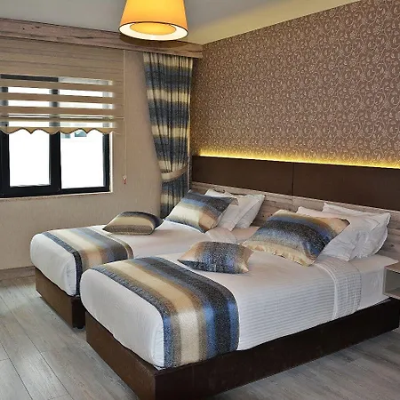 61 Park Aparthotel 3*