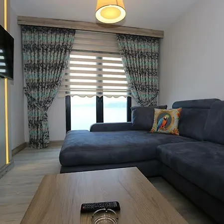61 Park 3*